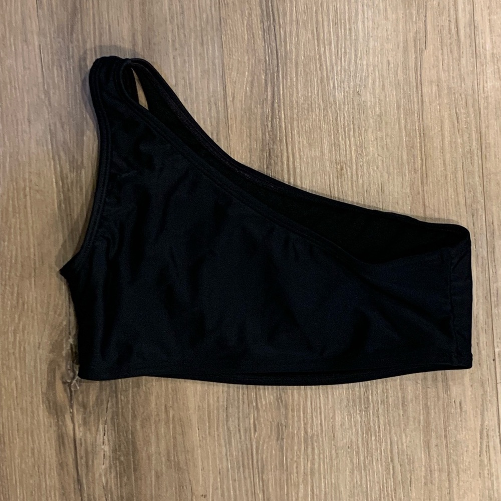 Black Swimsuit Top